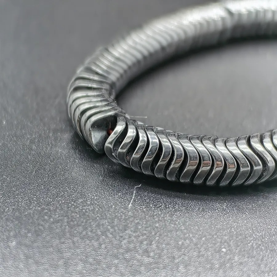1x6%20mm%20Füme%20İnce%20Dalgalı%20Disk%20Hematit%20Doğal%20Taş
