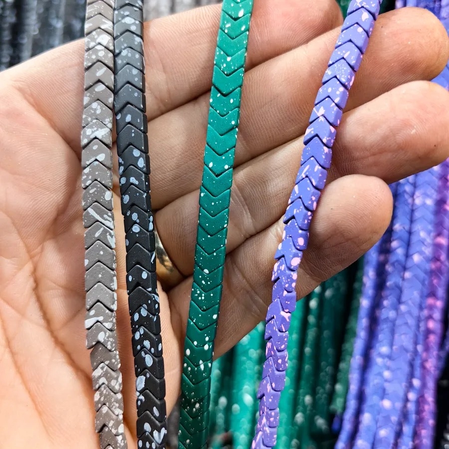 3x6%20mm%20Mat%20Gri%20Desenli%20Çavuş%20Kesim%20Hematit%20Doğal%20Taş