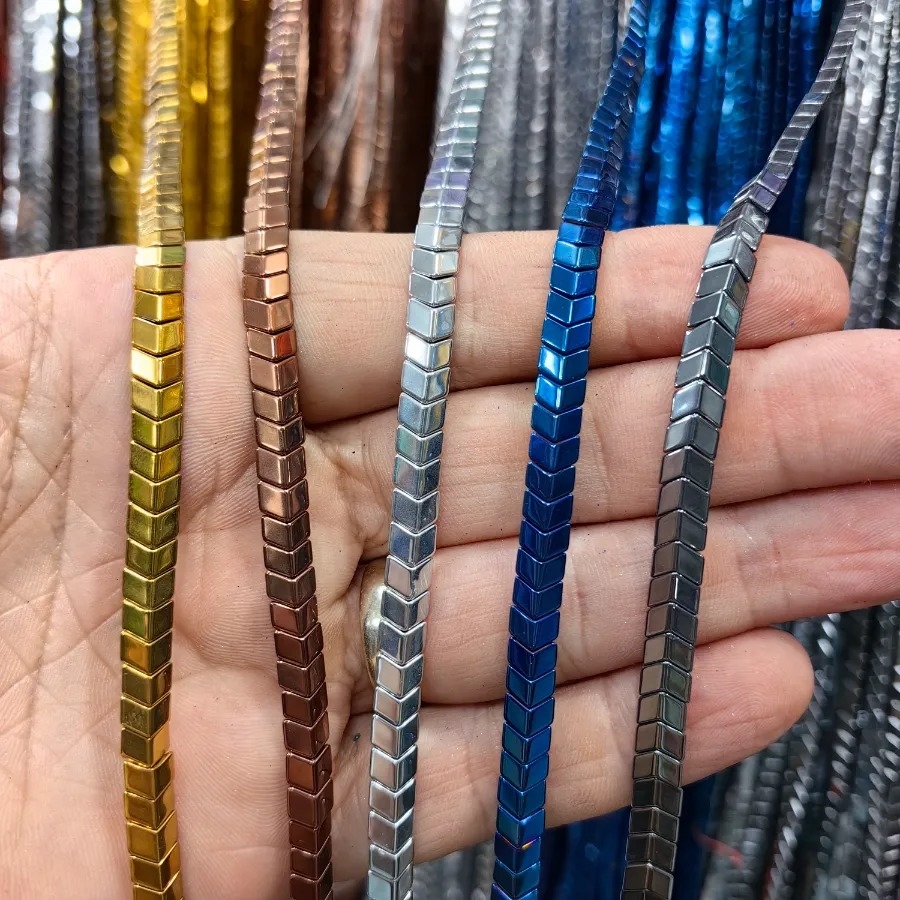 3x6%20mm%20Füme%20Balık%20Sırtı%20Hematit%20Doğal%20Taş