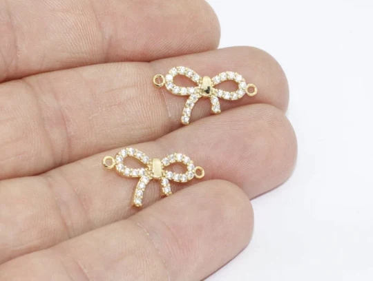 24%20Ayar%20Altın%20Kaplama%20Beyaz%20Zirkon%20Taşlı%20Çift%20Kulplu%20Fiyonk%20Charms,%20Fiyonk%20Kolye%20Ucu