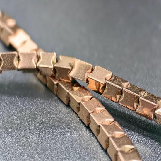 4 mm Küp Kemik  Hematit Doğal Taş