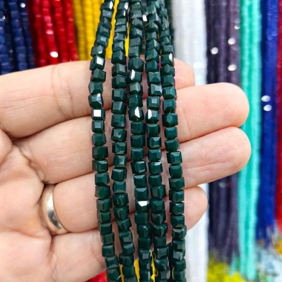Yeşil 4mm Küp Kesim Kristal Boncuk
