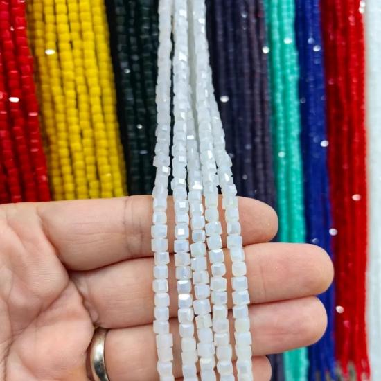 4mm Beyaz Küp Kesim Kristal Boncuk