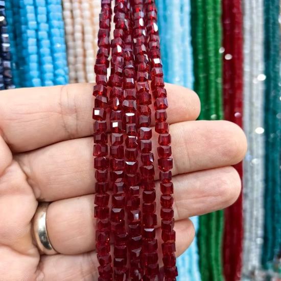 4mm Kırmızı Küp Kesim Kristal Boncuk