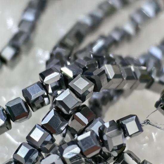 4mm Gümüş Gri Küp Kesim Kristal Boncuk