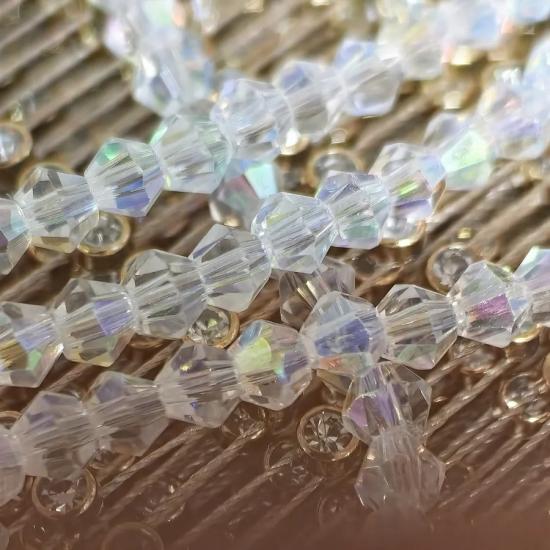 4mm Saydam Beyaz Piramit Kesim Kristal Boncuk