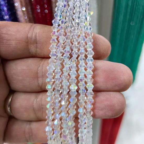 4mm Saydam Beyaz Piramit Kesim Kristal Boncuk