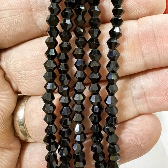 4mm Siyah Piramit Kesim Kristal Boncuk