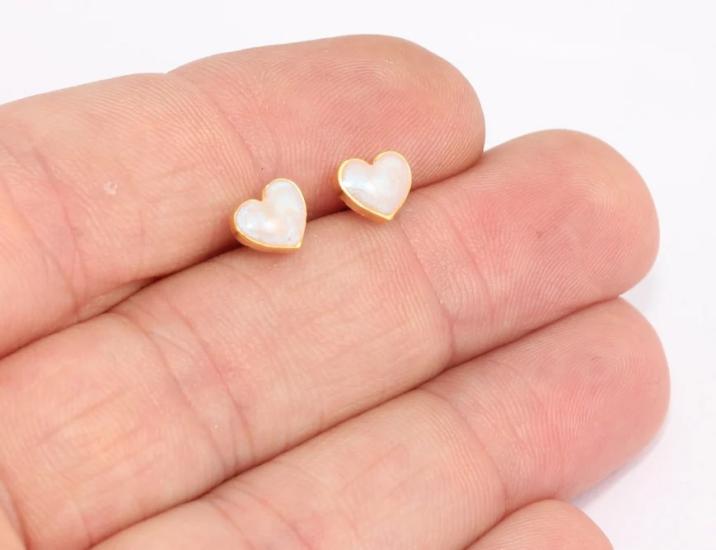 24 Ayar Altın Kaplama   beyaz mineli kalp küpe