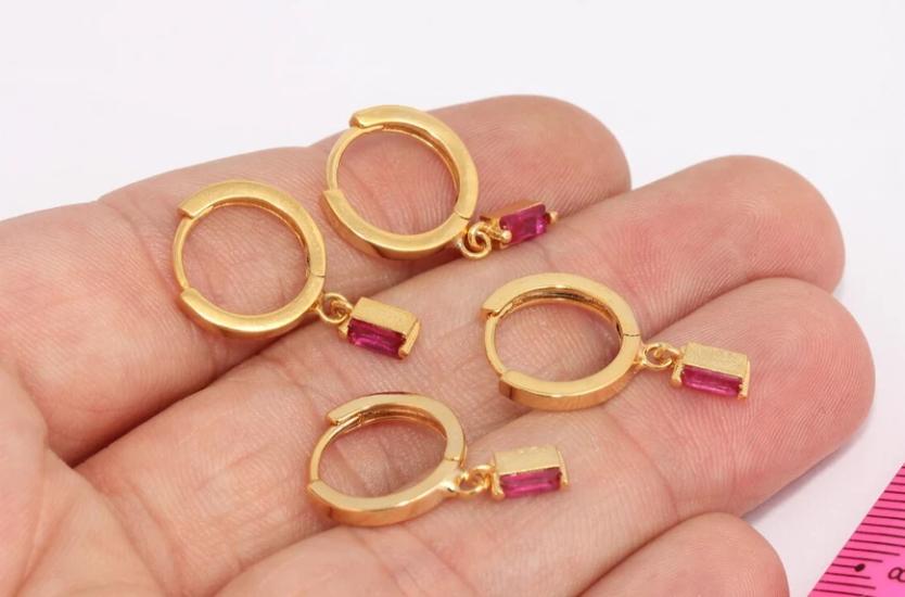 24 Ayar Altın Kaplama pembe baget taş sallantılı halka küpe