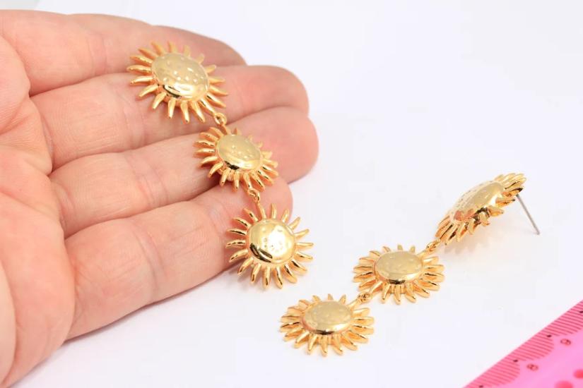 24 Ayar Altın Kaplama   üçlü sallantılı güneş dövme küpe