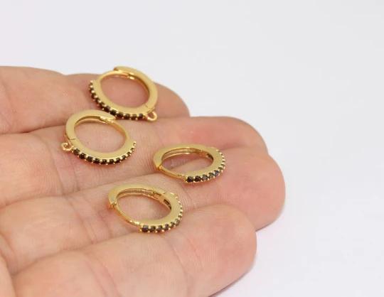 24 Ayar Altın Kaplama Siyah Taşlı Sallantılı Halka Küpe