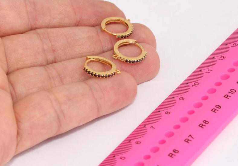 24 Ayar Altın Kaplama Siyah Taşlı Sallantılı Halka Küpe