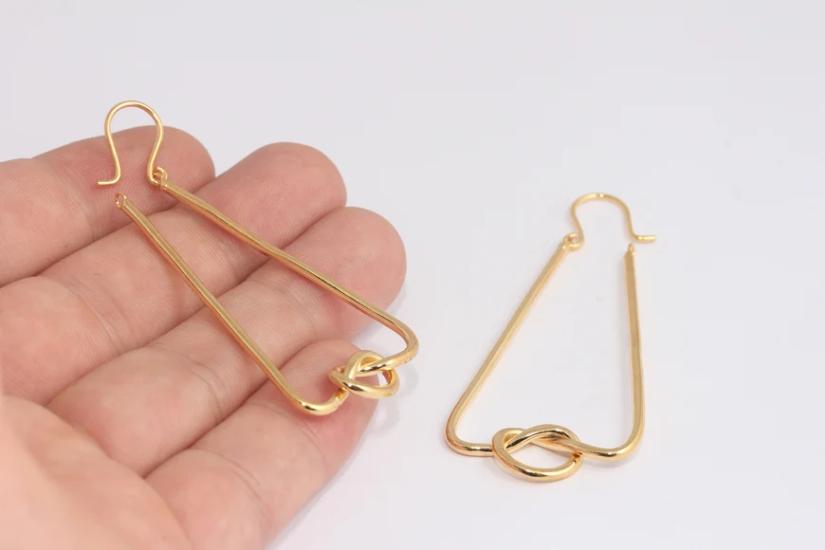 24 Ayar Altın Kaplama Düğüm Şekilli Üçgen Küpe