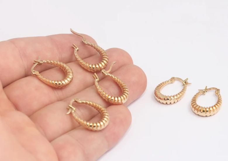 24 Ayar Altın Kaplama Dokulu Oval Küpe