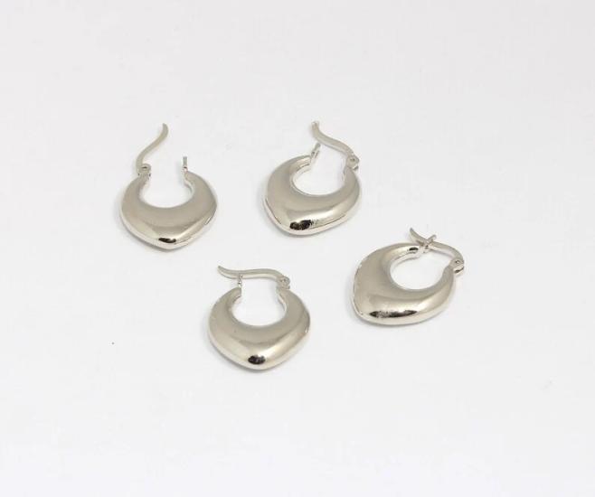 Rodyum Kaplama Gümüş Kalp Küpe