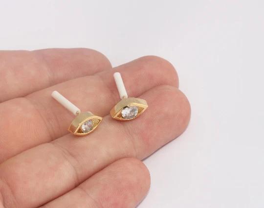 24 Ayar Altın Kaplama Beyaz Taşlı Göz Küpe