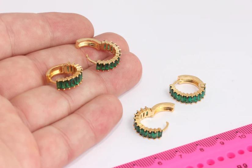 24 Ayar Altın Kaplama Yeşil Baget Taşlı Halka Küpe