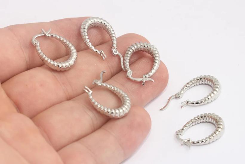 Rodyum Kaplama Gümüş Burgulu Oval Küpe