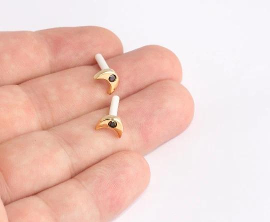 24 Ayar Altın Kaplama Siyah Zirkon Taşlı Ay Küpe