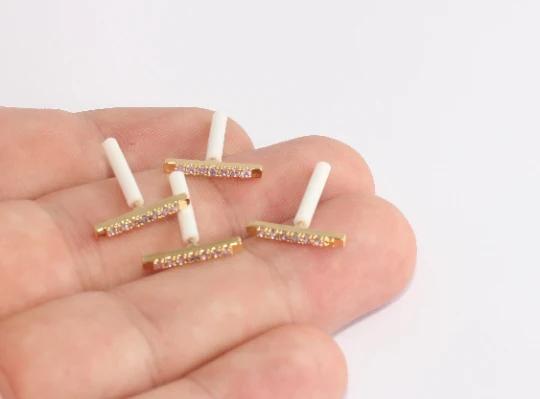 24 Ayar Altın Kaplama Açık Mor Zirkon Taşlı Çubuk Küpe