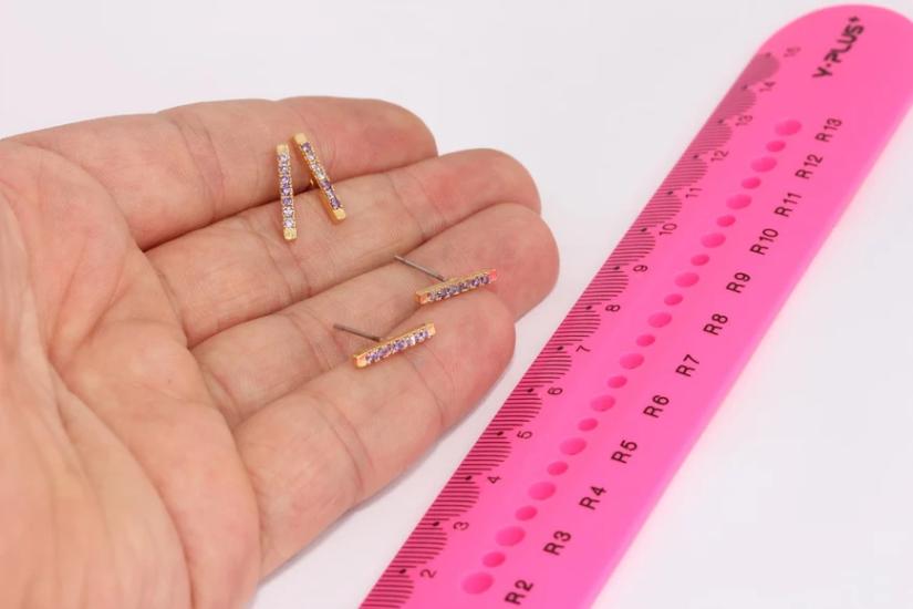 24 Ayar Altın Kaplama Mor Taşlı Mini Çubuk Küpe