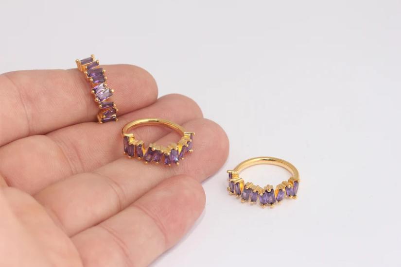 24 Ayar Altın Kaplama Mor Zirkon Taşlı Baget Yüzük