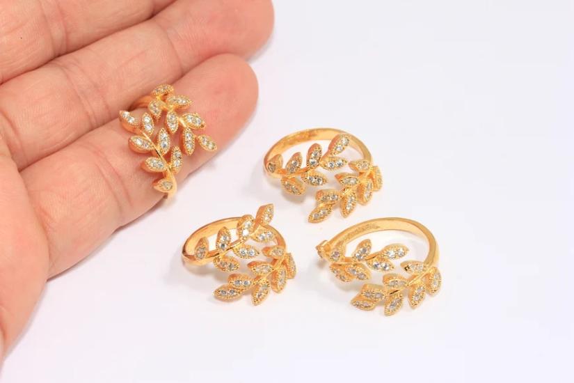 24 Ayar Altın Kaplama Beyaz Zirkon Taşlı Yaprak Sarmal  Yüzük