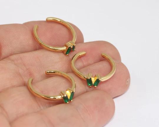 24 Ayar Altın Kaplama Yeşil Baget Taşlı  Yüzük