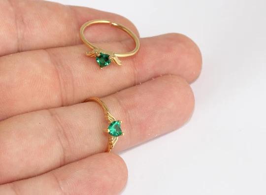 24 Ayar Altın Kaplama Beyaz Taşlı Melek Kanadı  Yüzük