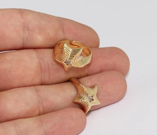 24 Ayar Altın Kaplama Beyaz Taşlı Yıldız Kabartma  Yüzük