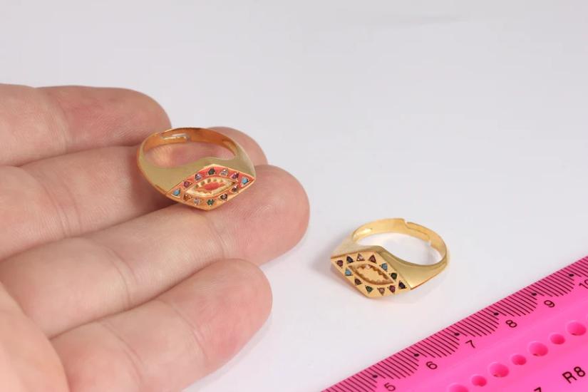 24 Ayar Altın Kaplama  Karışık Zirkon Taşlı Geometrik  Yüzük