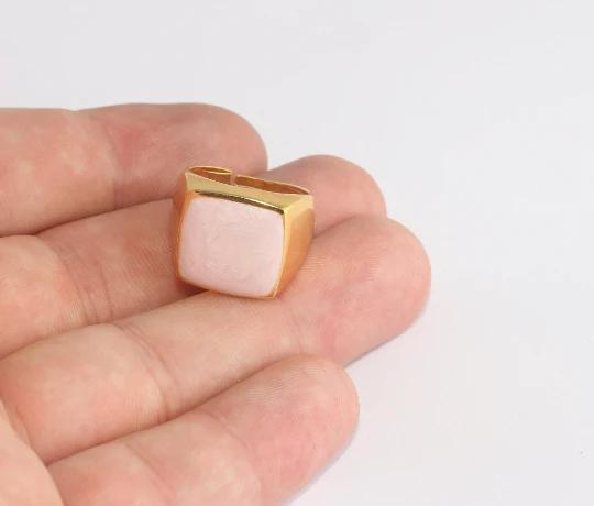 24 Ayar Altın Kaplama Beyaz Pembe Mineli Kare Yüzük