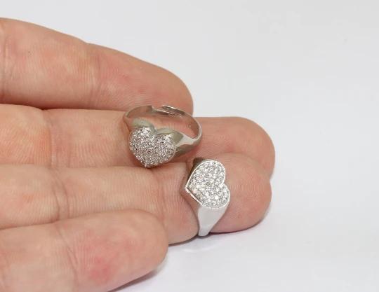 Rodyum Kaplama Gümüş Renk Beyaz Taşlı Kalp Yüzük