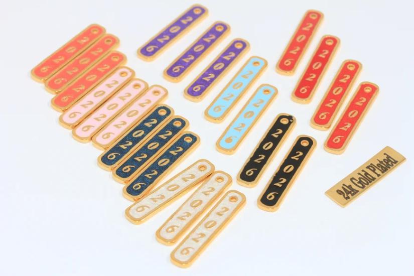 Yılbaşı 2026 Yazılı Mineli Kolye Ucu